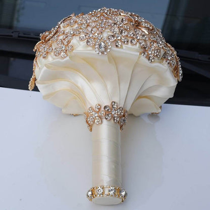 Champagne Bridal Holding Rhinestone bouquet Luxury Round Wedding Bouquets