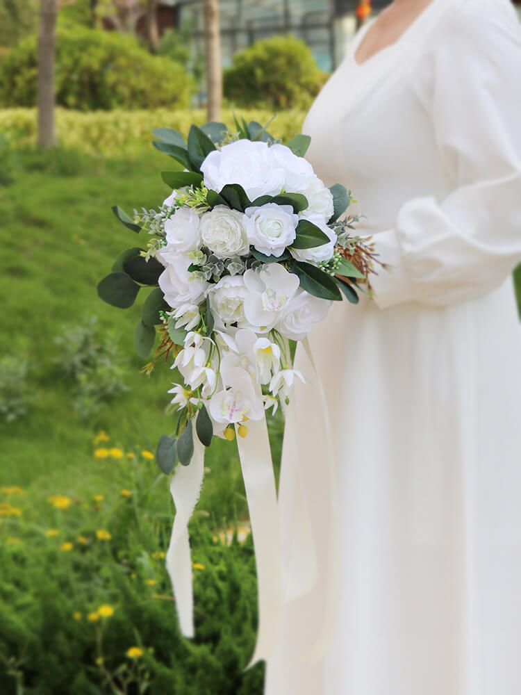 New Type Artificial Rose Bride Holds On Preserved Flowers Rose Wedding Bouquet