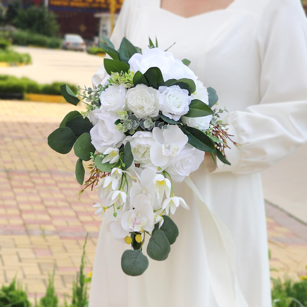 New Type Artificial Rose Bride Holds On Preserved Flowers Rose Wedding Bouquet