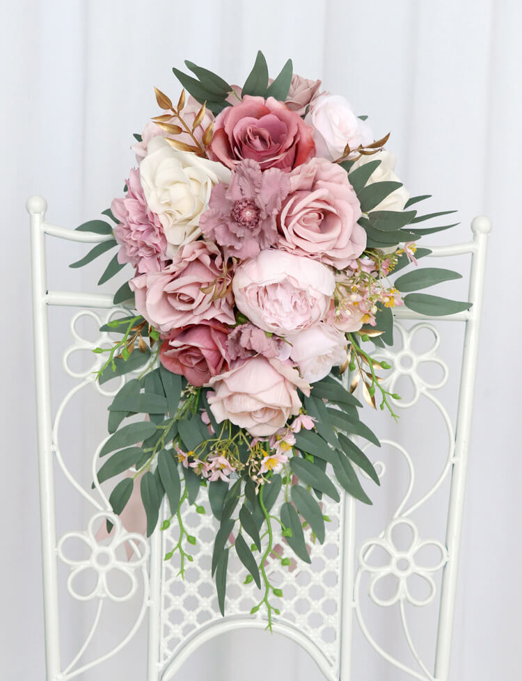 Artificial Pink Rose Bride Holds On Preserved Flowers Rose Wedding Bouquet