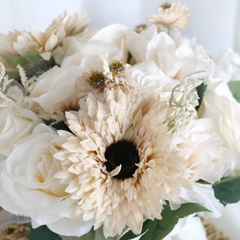 Stella Bouquets Artificial Wedding Flower Cream White Flower Bouquet Romantic Luxury Bridal Wedding Decoration Daisy Rose Flower