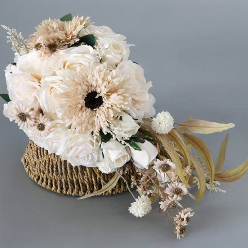 Stella Bouquets Artificial Wedding Flower Cream White Flower Bouquet Romantic Luxury Bridal Wedding Decoration Daisy Rose Flower