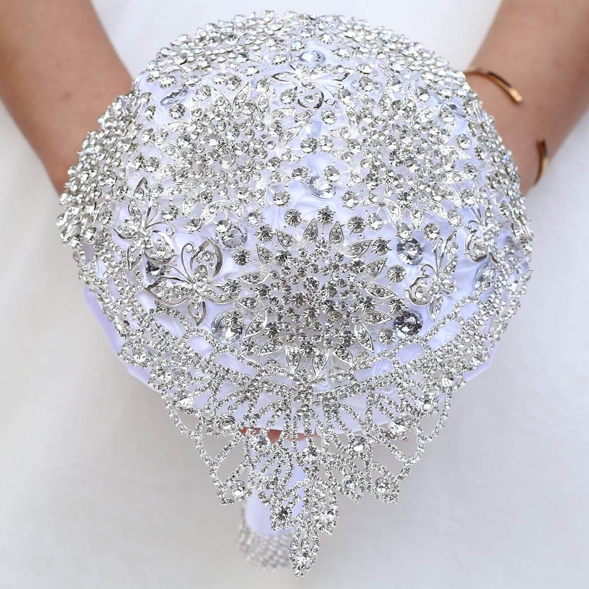 Luxury Artificial Diamond Wedding Bouquet Full Hand-Made Bride Bridesmaid Rose Flower Bouquet Wedding Decoration