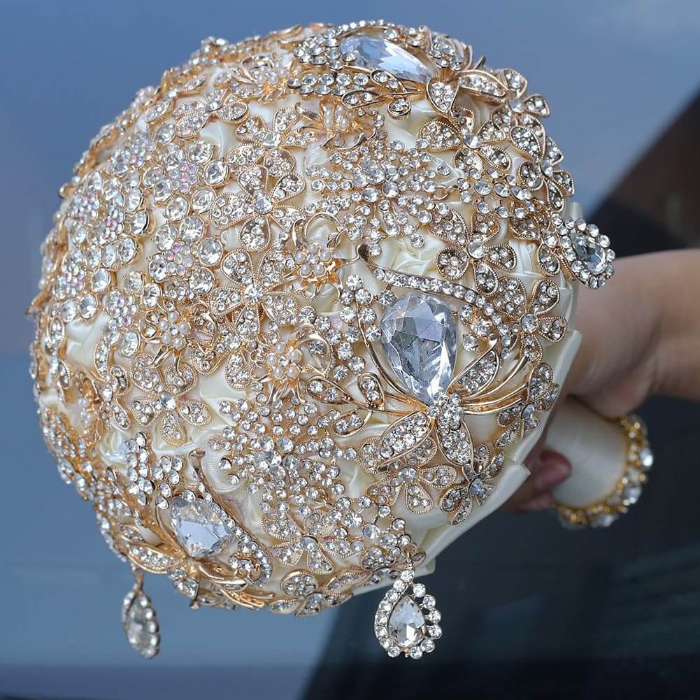 Champagne Bridal Holding Rhinestone bouquet Luxury Round Wedding Bouquets