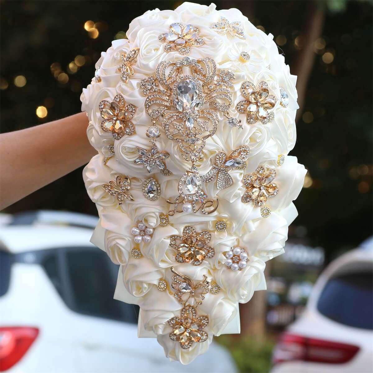 Bridal Ribbon Bouquet Embellished With Roses Wedding Hand Throw Flower Decoration Simulation Flower Bouquet